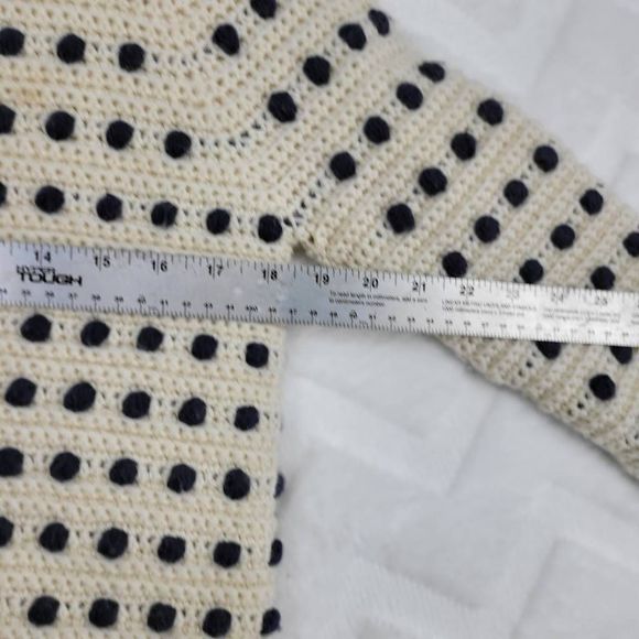 Marc Jacobs Cream and Black Off-the-Shoulder Sweater - Picture 8 of 12